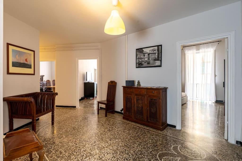 La Belle Epoque Apartment Генуа Екстериор снимка